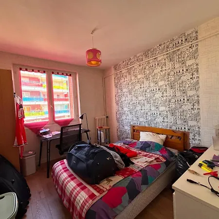Grand Lumineux Dans Le Coeur De Apartment *